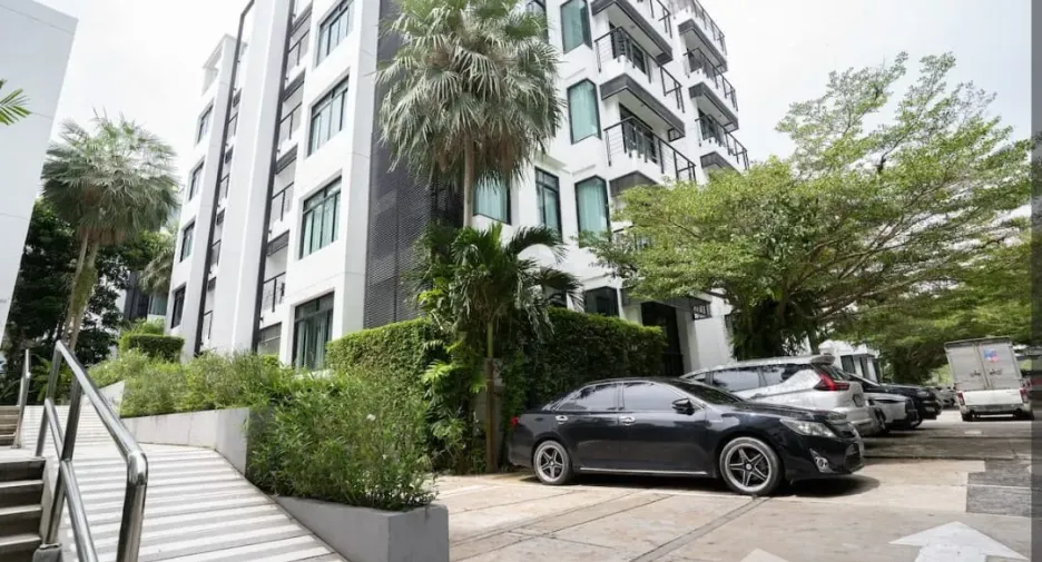 For sale 3 bedrooms condo in Kathu, Phuket