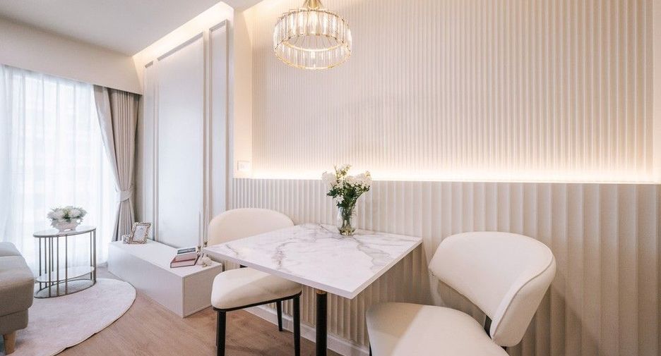 For sale studio condo in Yan Nawa, Bangkok