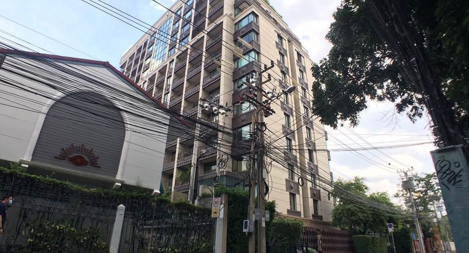 For rent 2 bedrooms condo in Pathum Wan, Bangkok