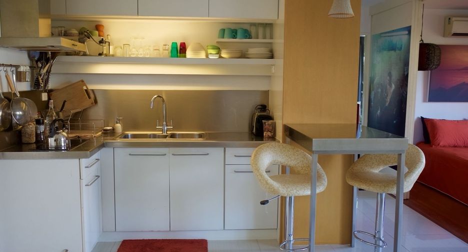 For rent 2 bedrooms condo in Pathum Wan, Bangkok