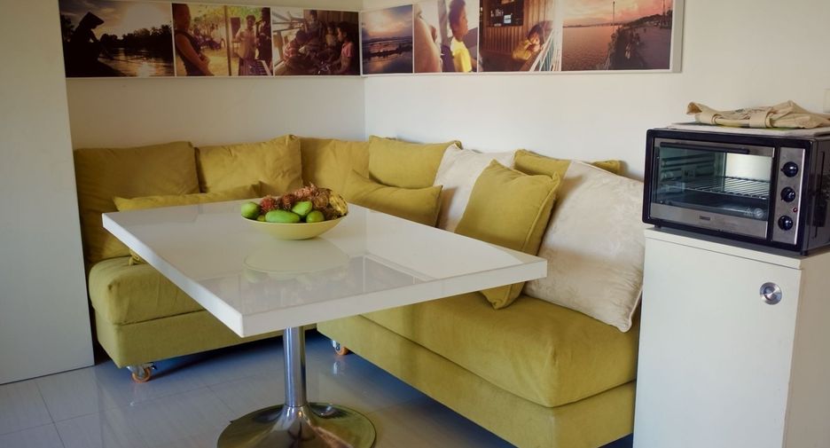 For rent 2 bedrooms condo in Pathum Wan, Bangkok