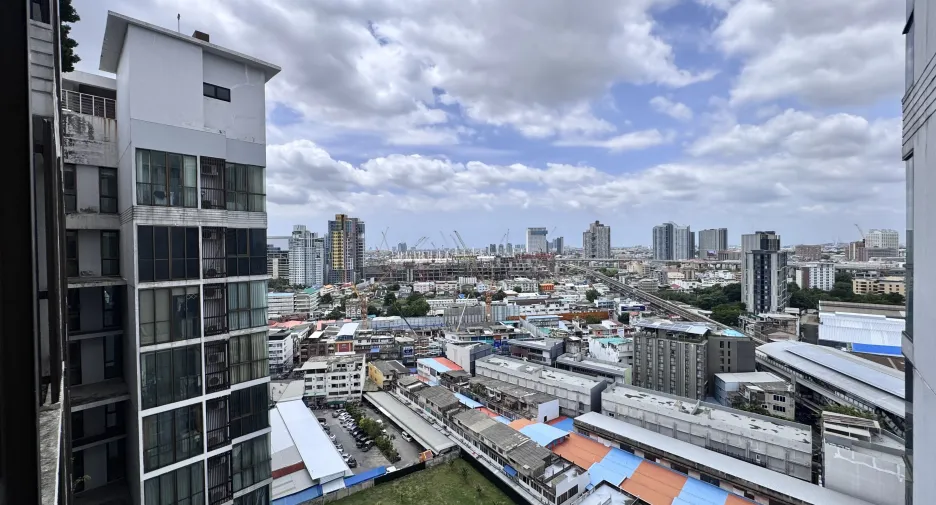For sale 1 bed condo in Bang Na, Bangkok