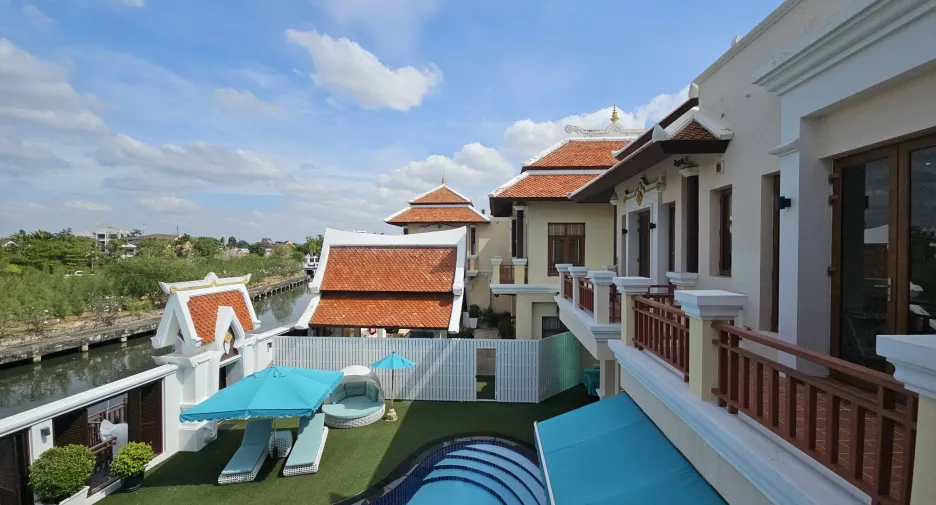 Haus zum Kauf mit 8 Zimmer in Na Jomtien, Pattaya