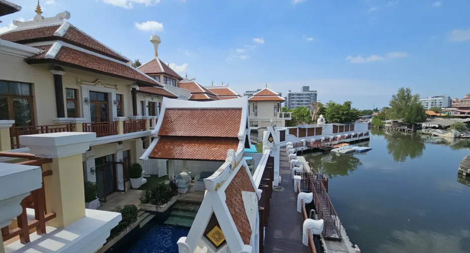 Haus zum Kauf mit 8 Zimmer in Na Jomtien, Pattaya