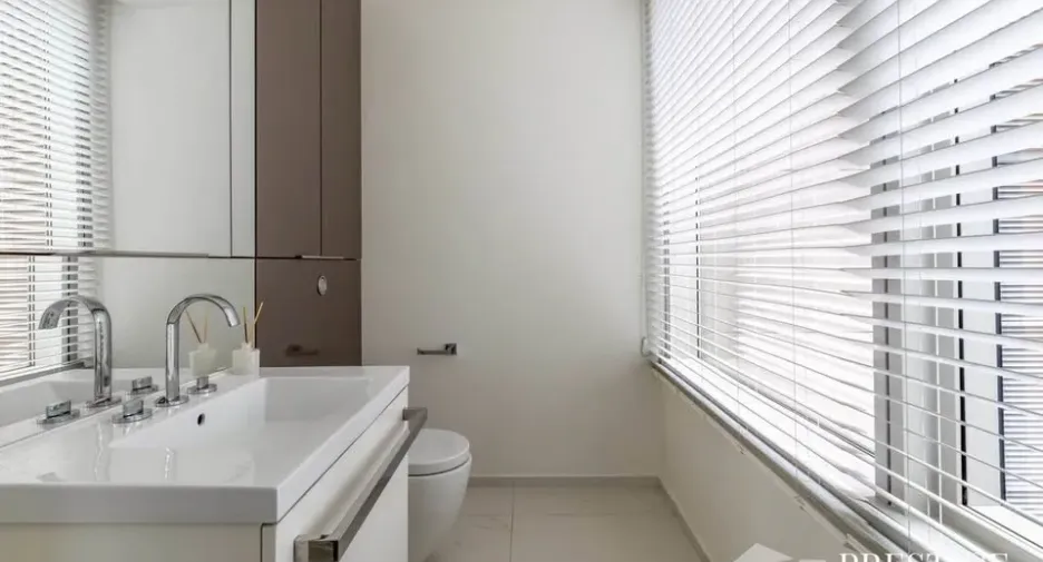 Condo en alquiler de 2 habitaciones en Pathum Wan, Bangkok