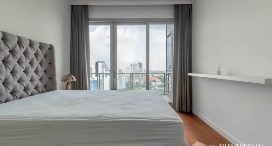 Condo en alquiler de 2 habitaciones en Pathum Wan, Bangkok