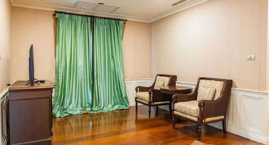 For rent 4 bedrooms villa in Jomtien, Pattaya