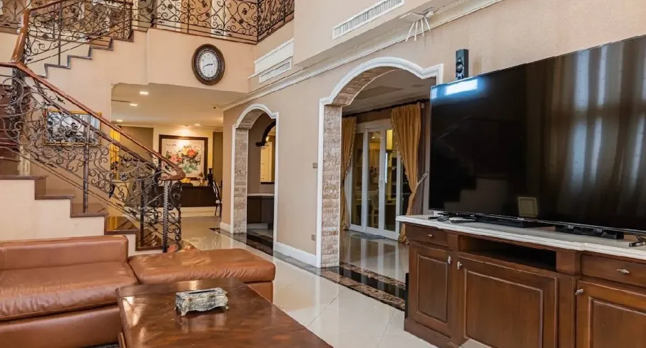 For rent 4 bedrooms villa in Jomtien, Pattaya