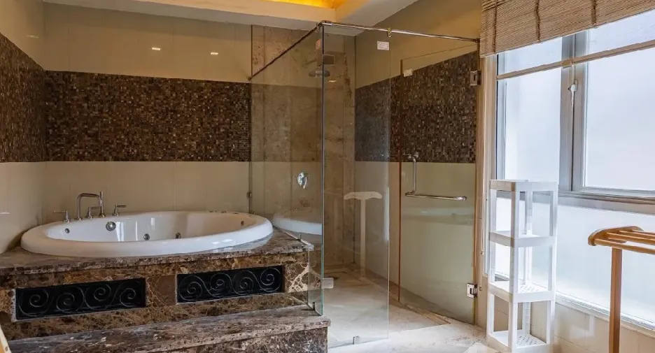For rent 4 bedrooms villa in Jomtien, Pattaya