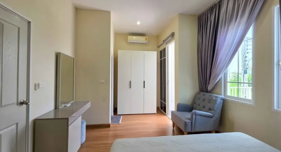 For rent 4 bedrooms house in Bang Lamung, Chonburi