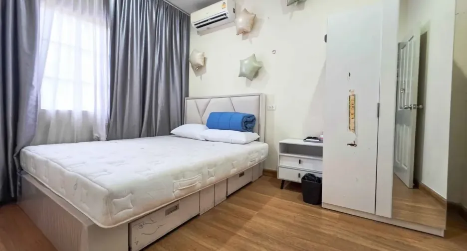 For rent 4 bedrooms house in Bang Lamung, Chonburi