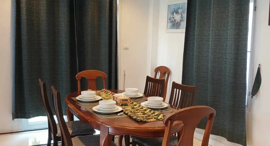 For rent 3 bedrooms house in Jomtien, Pattaya