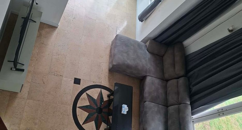 Casa en alquiler de 3 habitaciones en Jomtien, Pattaya