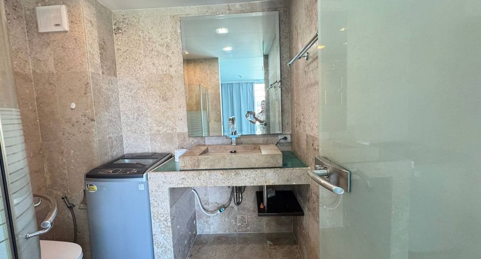 For rent 2 bedrooms condo in Bang Lamung, Chonburi