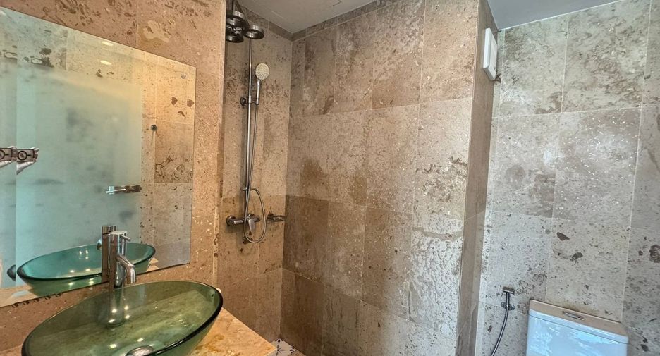 For rent 2 bedrooms condo in Bang Lamung, Chonburi
