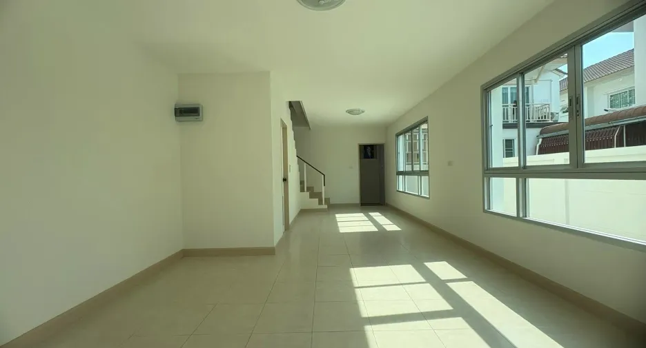 For sale 3 bedrooms townhouse in Hua Hin, Prachuap Khiri Khan