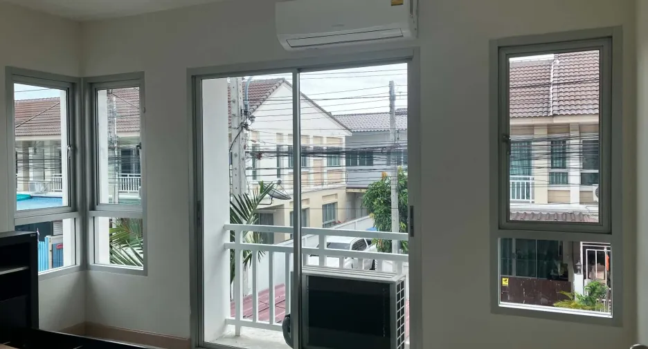 For sale 3 bedrooms townhouse in Hua Hin, Prachuap Khiri Khan