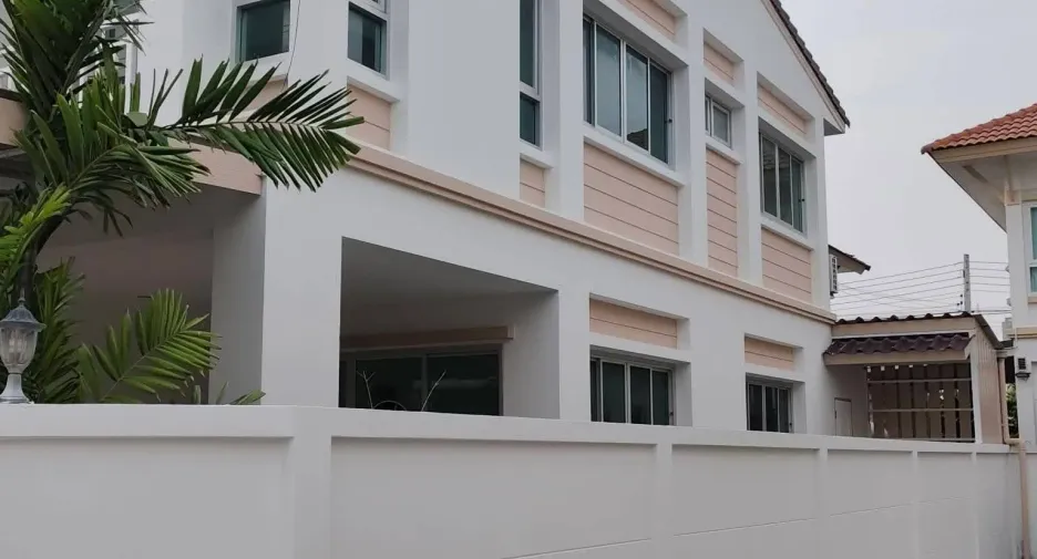 For sale 3 bedrooms townhouse in Hua Hin, Prachuap Khiri Khan