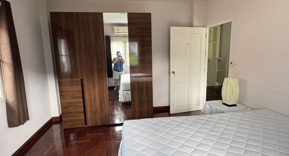 For rent 3 bedrooms house in Lat Krabang, Bangkok