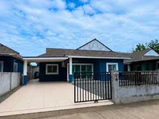 For rent 4 bedrooms house in Saraphi, Chiang Mai