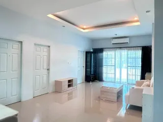For rent 4 bedrooms house in Saraphi, Chiang Mai