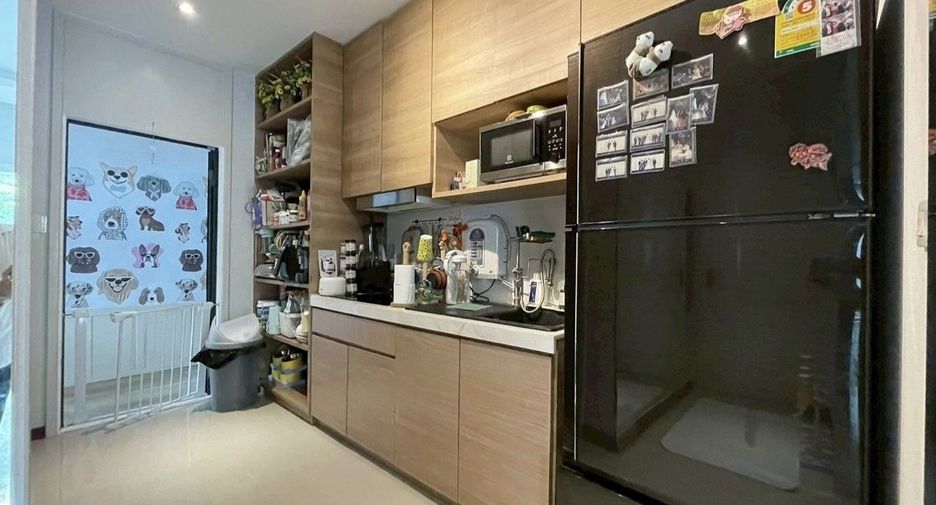 For sale 4 bedrooms house in Sai Mai, Bangkok