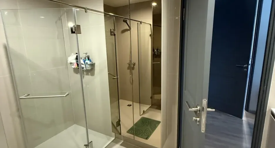 For rent 1 bed condo in Pathum Wan, Bangkok