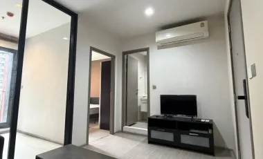Wohnung zur Miete mit 1 Zimmer in Huai Khwang, Bangkok