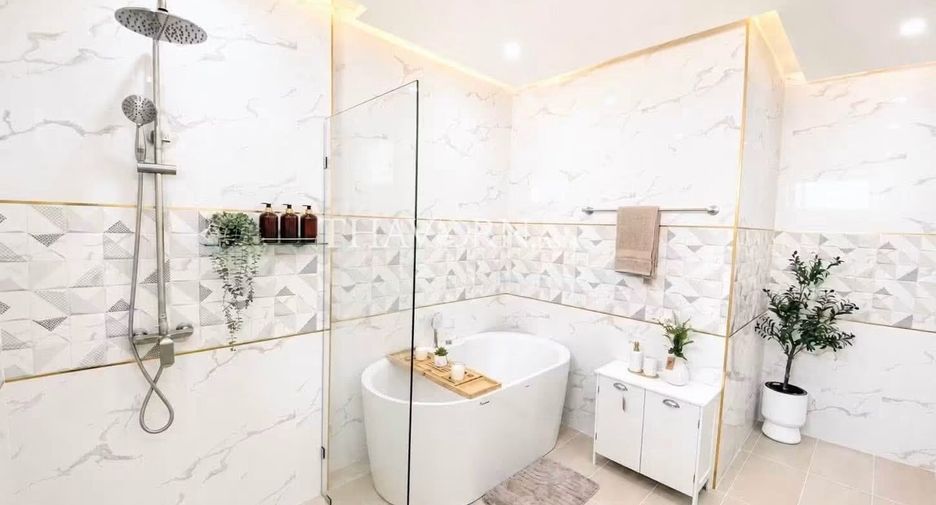 Haus zum Kauf mit 3 Zimmer in Bang Lamung, Chonburi