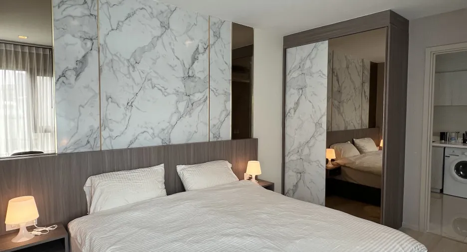 Condo en alquiler de 2 habitaciones en Pathum Wan, Bangkok