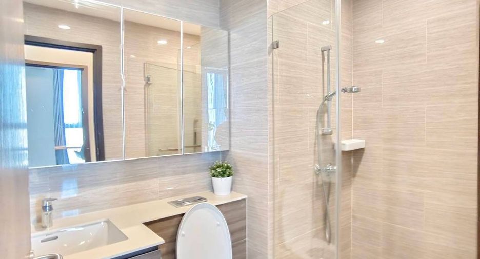 For rent 2 bedrooms condo in Bang Na, Bangkok
