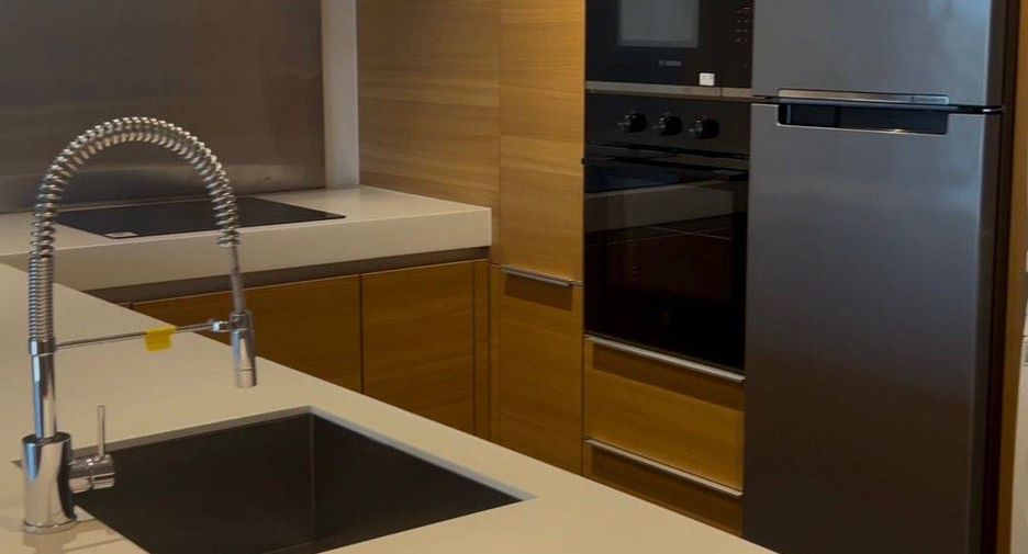 For sale 3 bedrooms condo in Yan Nawa, Bangkok