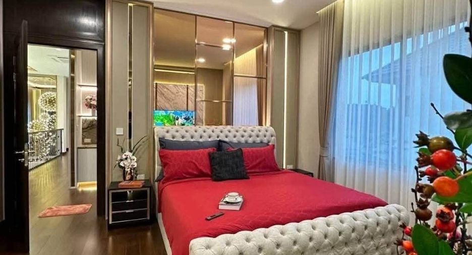 For rent and for sale 4 bedrooms house in Lat Krabang, Bangkok