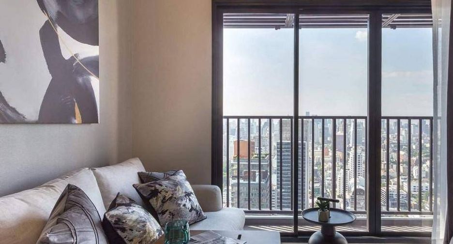 Wohnung zur Miete und zum Kauf mit 3 Zimmer in Watthana, Bangkok
