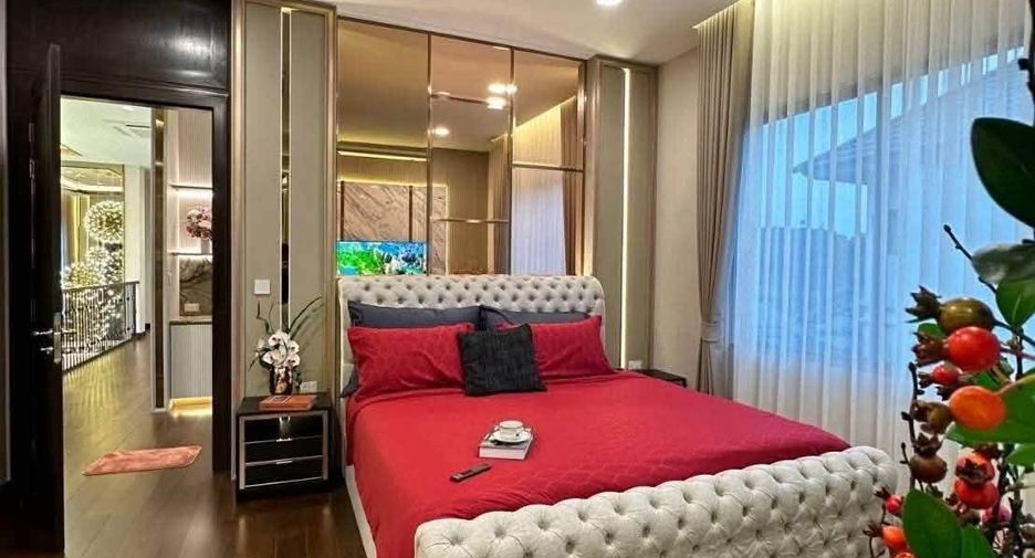 For rent and for sale 4 bedrooms house in Lat Krabang, Bangkok