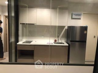 For rent 2 bedrooms condo in Thon Buri, Bangkok