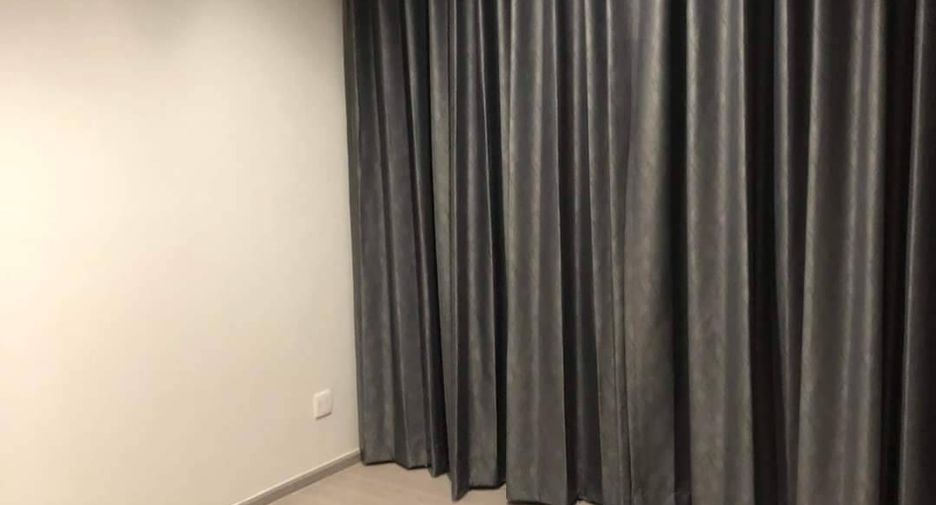 For rent 2 bedrooms condo in Thon Buri, Bangkok