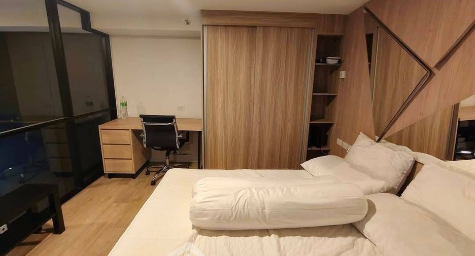 For rent 1 bed condo in Phra Khanong, Bangkok