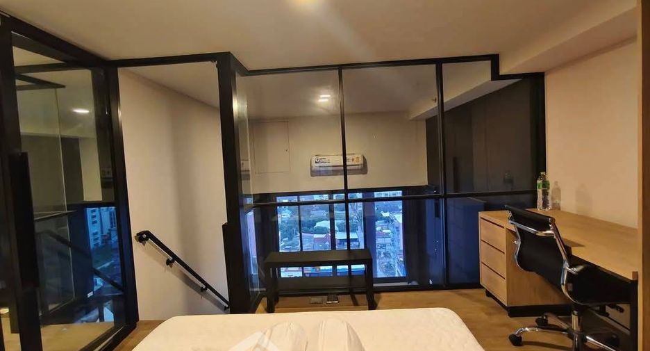 For rent 1 bed condo in Phra Khanong, Bangkok