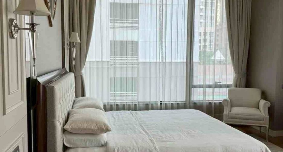 For rent 2 bedrooms condo in Pathum Wan, Bangkok