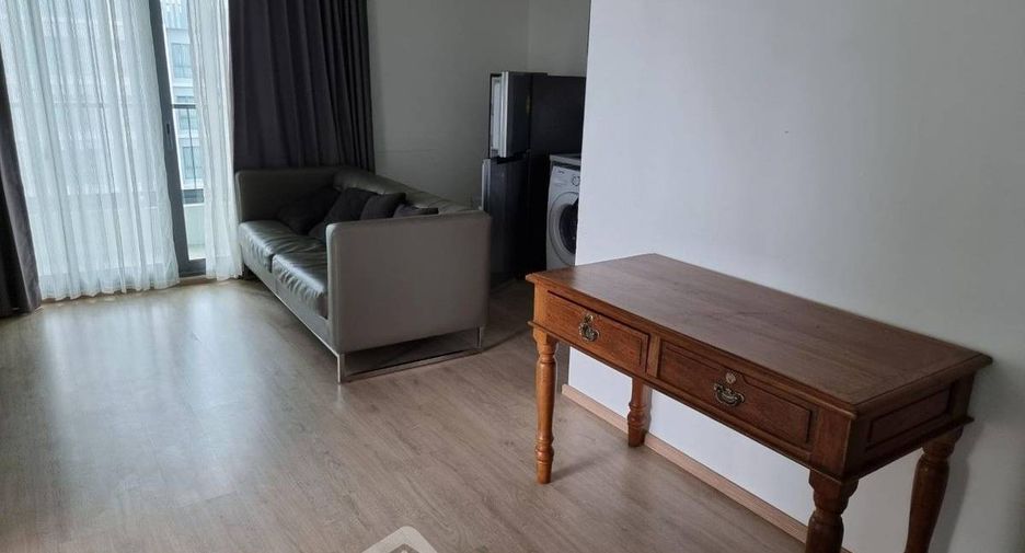 For sale 1 bed condo in Thon Buri, Bangkok