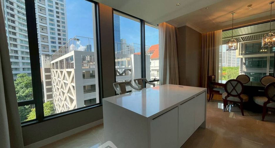 À louer 2 chambres condo à Pathum Wan, Bangkok