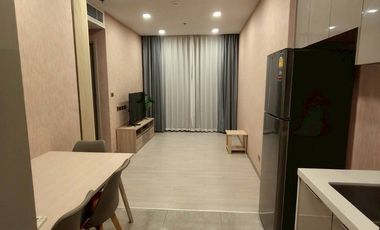 Condo en alquiler de 2 habitaciones en Huai Khwang, Bangkok