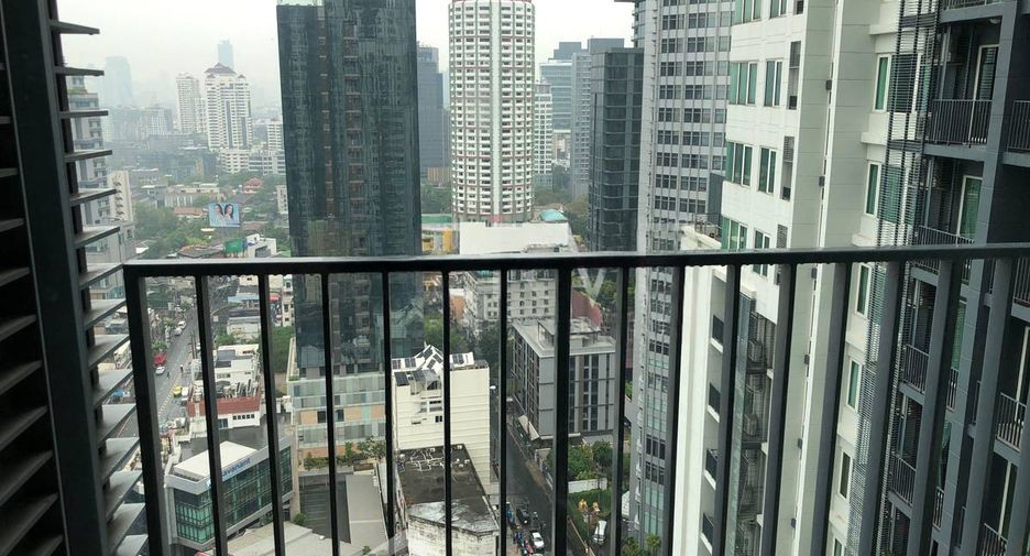 For rent 1 bed condo in Khlong Toei, Bangkok