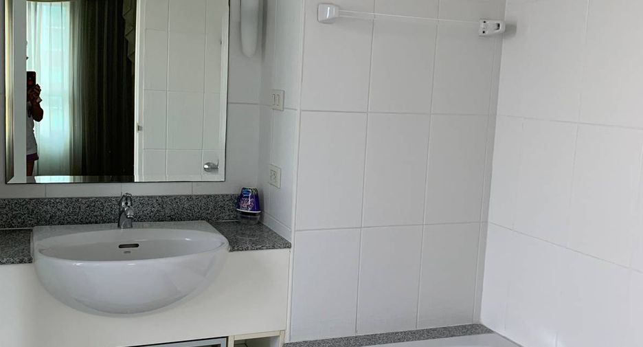 Продажа 3 спальни кондо в Щаттхана, Бангкок