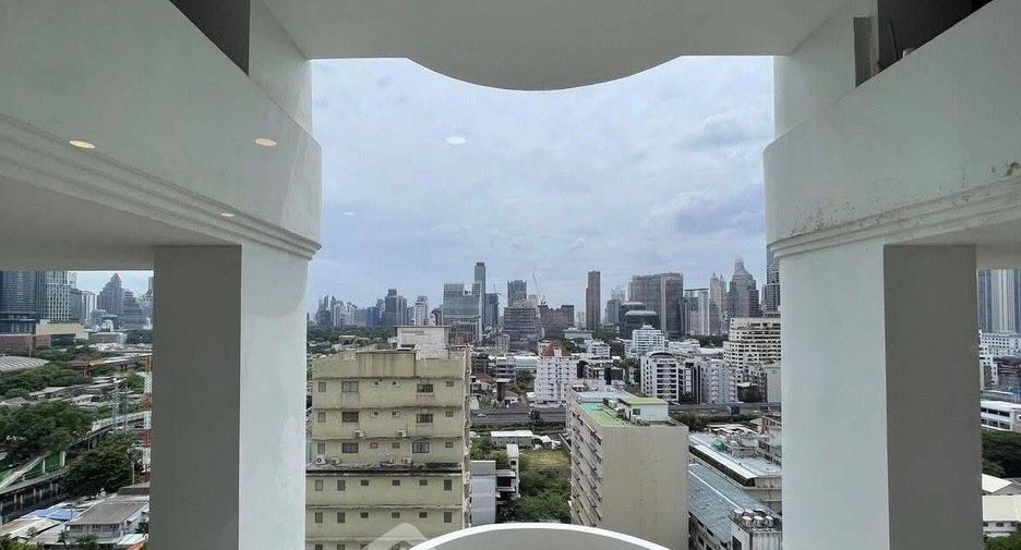 À vendre 4 chambres condo à Khlong Toei, Bangkok