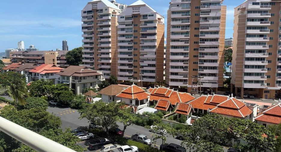 For sale 1 bed condo in Bang Lamung, Chonburi