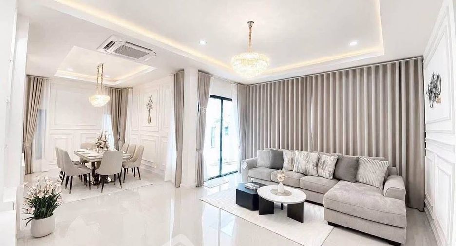 For sale 3 bedrooms villa in Bang Lamung, Chonburi