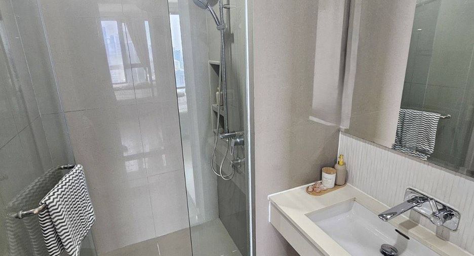 For rent and for sale 1 bed condo in Khlong Toei, Bangkok
