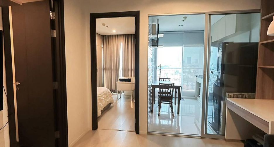 For sale 1 bed condo in Sathon, Bangkok